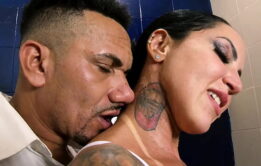 Pornô caseiro brasileiro sedução da empregada com o patrão